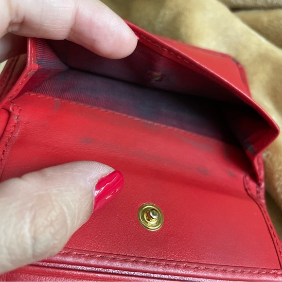 Prada red saffiano trifold wallet - Picture 9 of 16